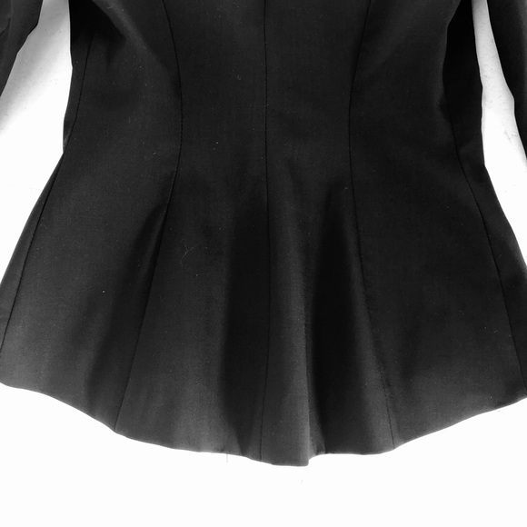 Structured Black Single-Button Tailored Blazer. Size 0 - Picture 11 of 14